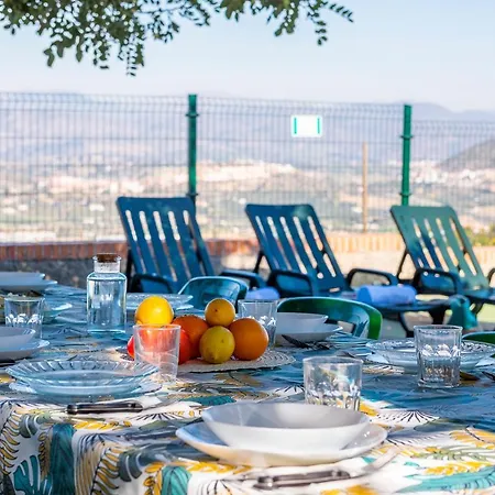 Los Algarrobos - Mountain And Relax Near The Beach Malaga Exterior photo